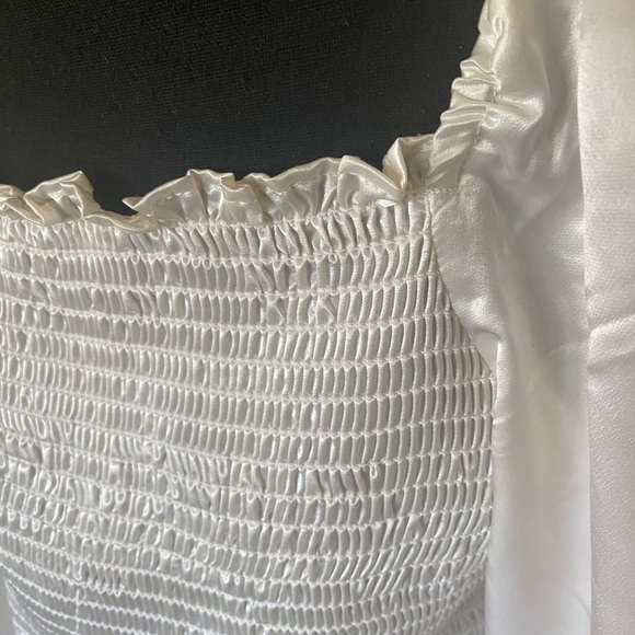 Andrew Mark Boho Off Shoulder Top Women’s Size  Large Ivory New - Picture 9 of 9